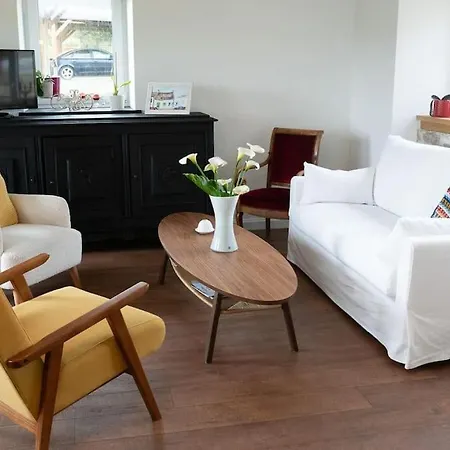 Dom wakacyjny Maison Bretonne Renovee Proche Bourg Et Plages Plouguerneau